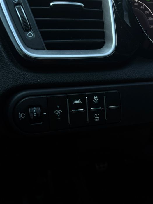 Kia ProCeed GT Line / 1.6 Diesel / Virtual Cookpit / Lane Assist / CarPlay / Faza Lunga Automata