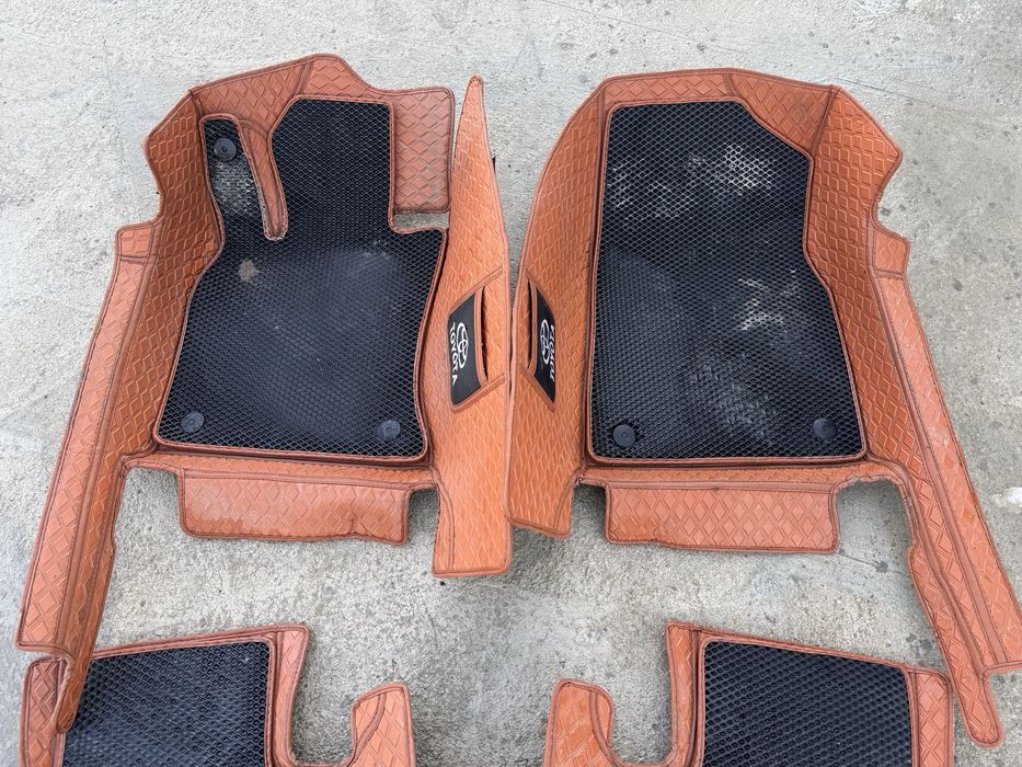 Продам полики салона Camry 70-75