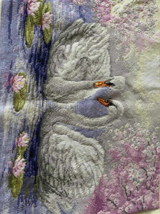 Гоблен - Езеро с лебеди