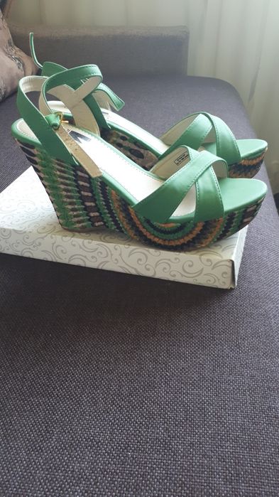 De vanzare sandale dama