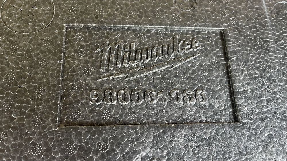Milwaukee Packout вложка