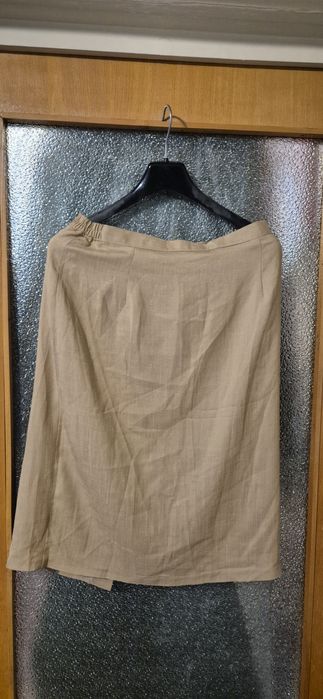 Costum de dama din 2 piese (sacou+fusta), marimea 50, cu eticheta