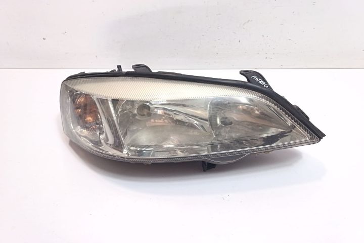 Far dreapta Opel Astra G