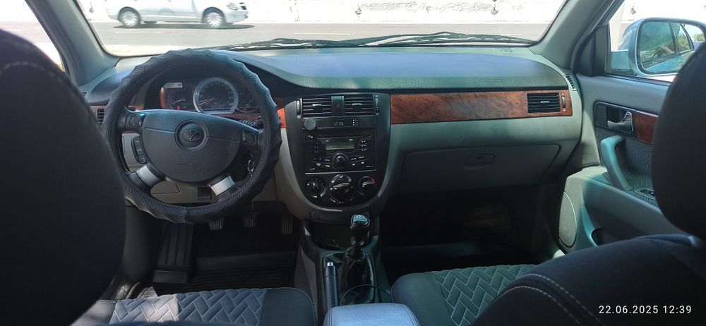 Jentra 2015год.с салона в 2016 2я позиция евро цвет дельфин