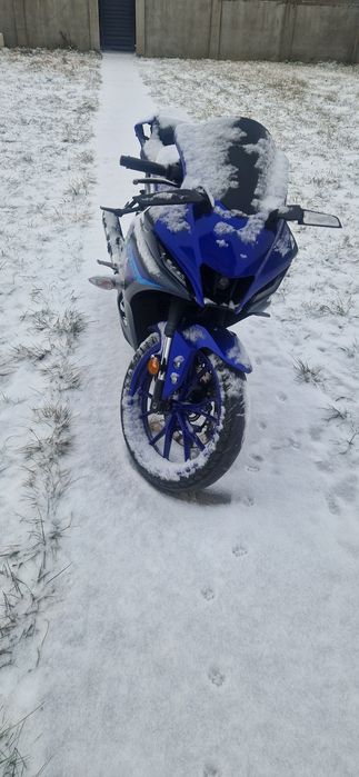 Vând yamaha yzf 125 .07 2024
