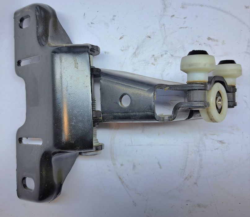 Rola Sprinter 907 /910   2017 - 2026 Rola Jos mijloc si sus ORIGINALE MERCEDES Orice Accesoriu pentru uși, Orice Piesa Disponibila Pentru Sprinter NOÎ
