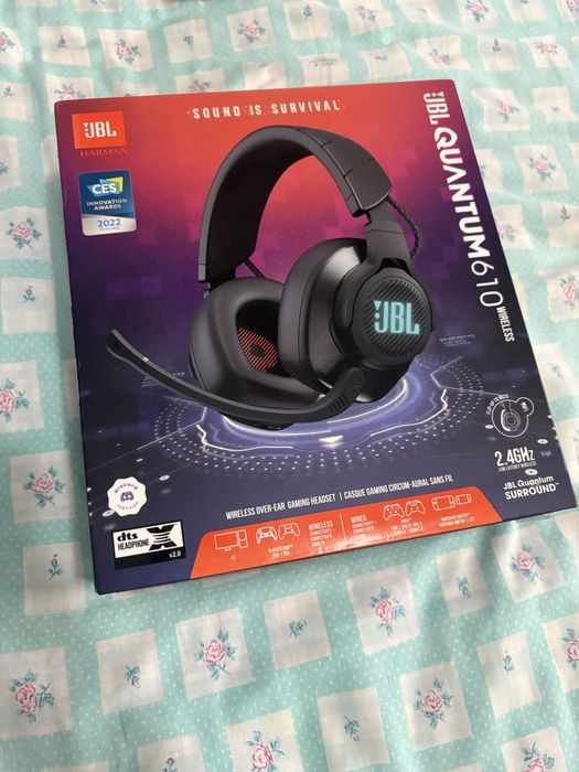 Casti wirelles jbl quantum 610