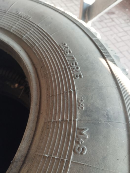 Продам резину на делику