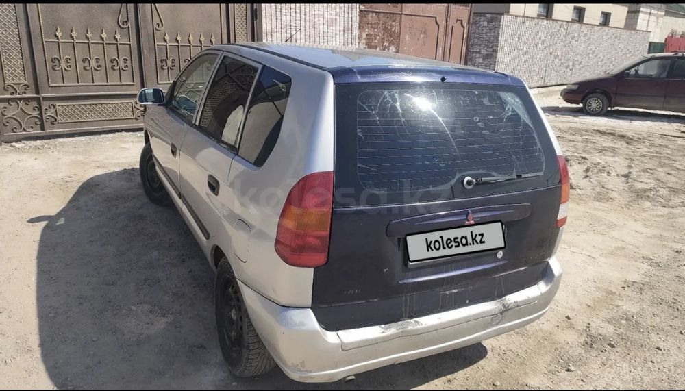 Продам Mitsubishi Space Star 2001 года