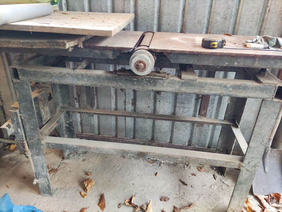 Abric fără motor