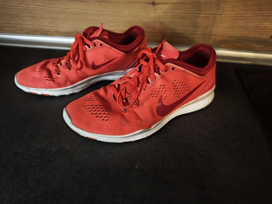 Маратонки на Nike