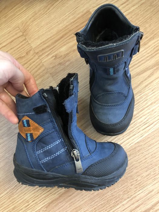 Детские ботинки