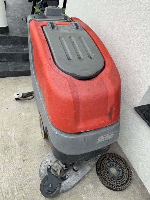 Masina curatat spalat pardoseli Hako b70