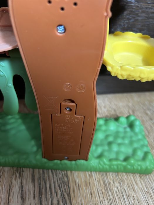 Музикална градина с 5 бр.гумени животни, човече и люлка