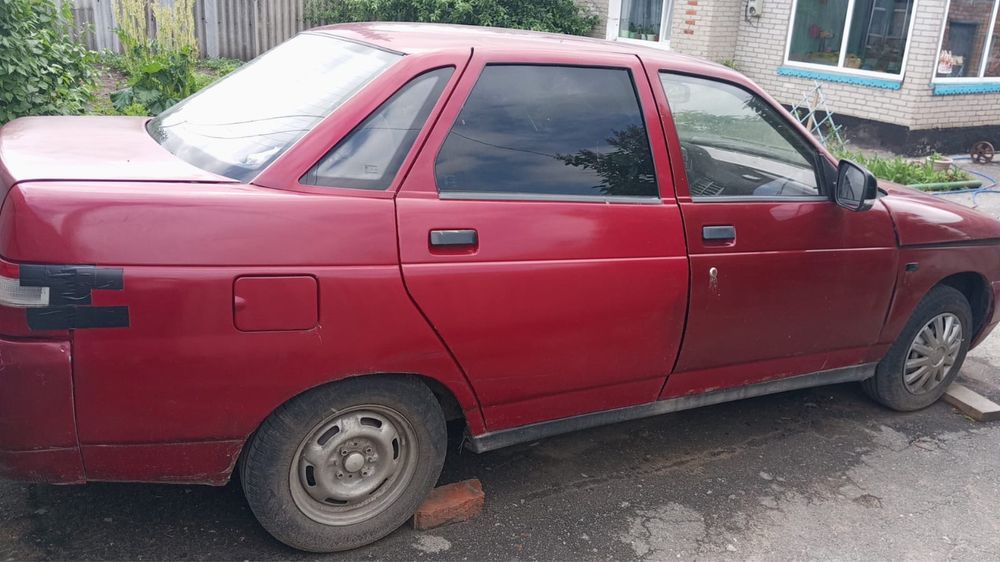 Продам авто ваз 2110