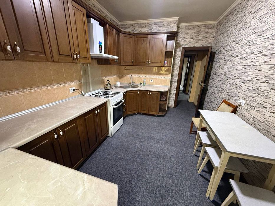 Chilonzor metro oqtepa lavash yonida