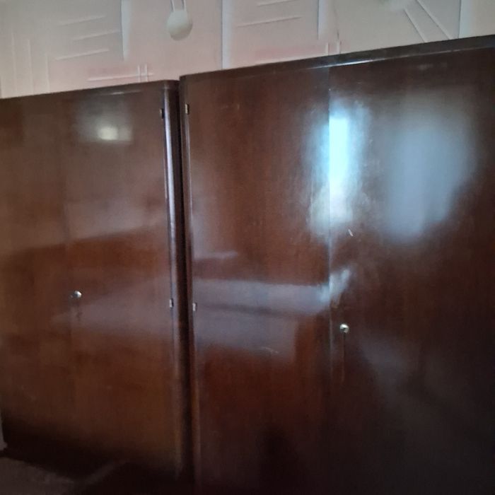 Dulapuri vechi de vanzare