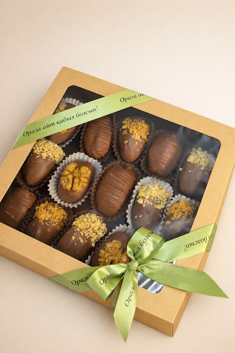 Финики в шоколаде