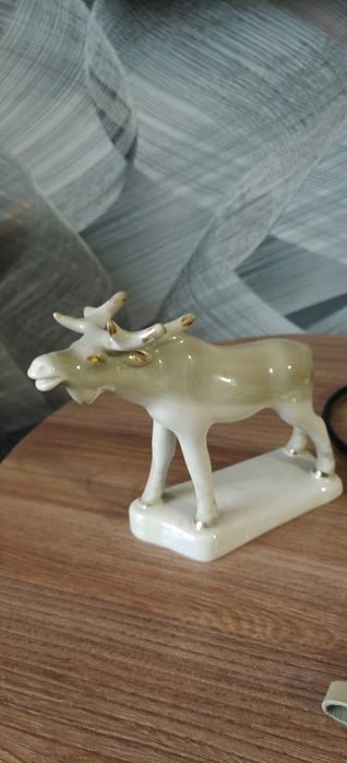 Продам статуэтки