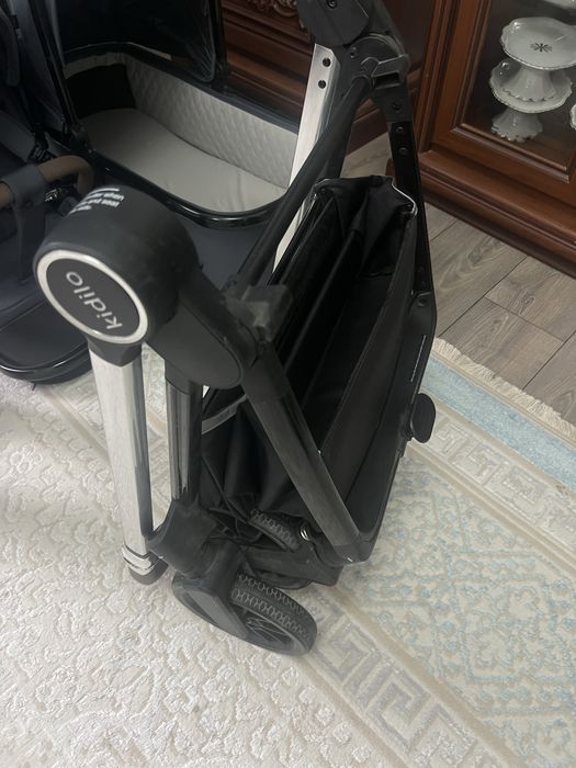 Продается коляска 3/1 от Кидило