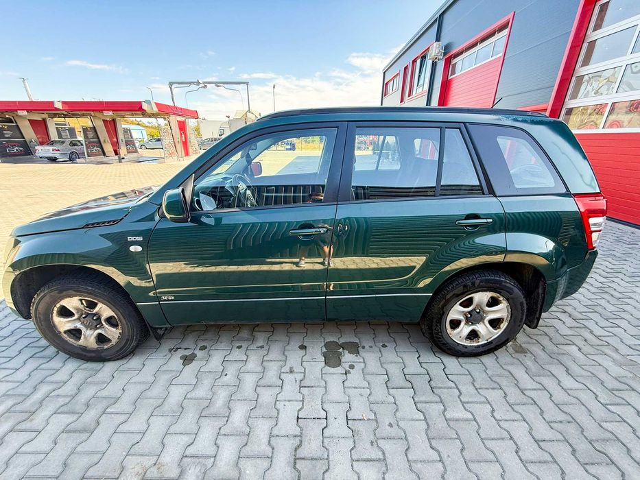 Vand Suzuki Grand Vitara 1.9 DDiS 4x4 | 2009 | 200.000 km |