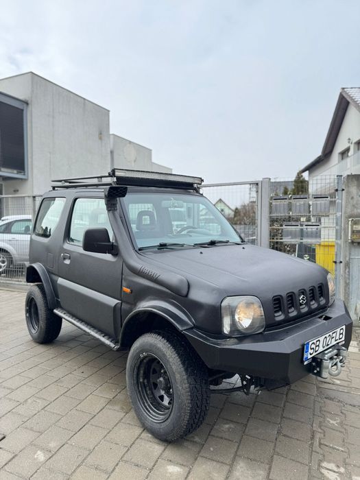 Vând Suzuki Jimny