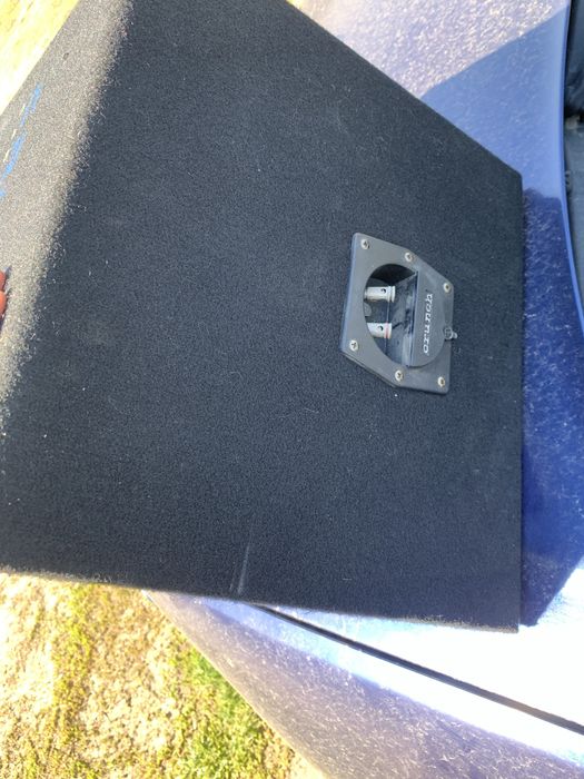 Vand subwoofer auto!