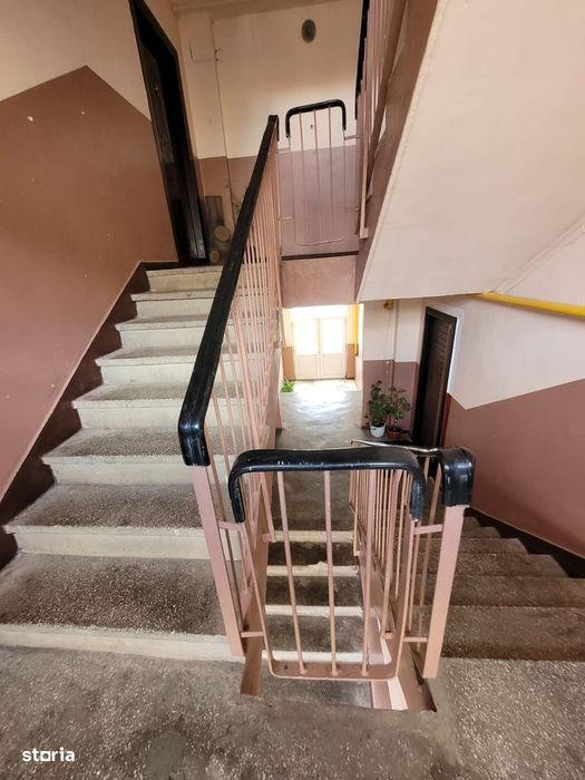 Apartament 3 camere decomandat | Carpați II | Etaj 4