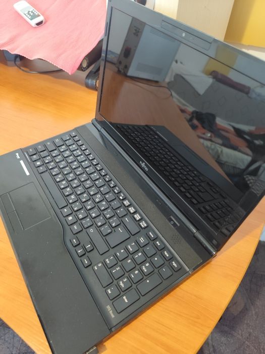 Ноутбук FUJITSU б/у