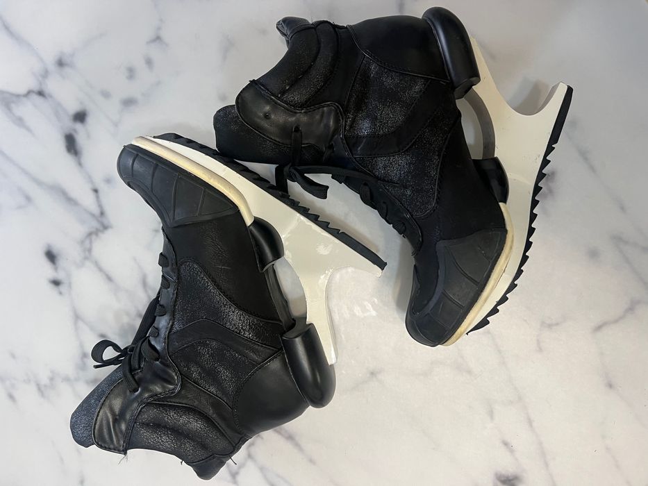 Djofra екстравагантни боти