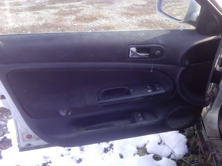 фолксфаген пасат 1.6 бензин 102к.с-2002г,на части