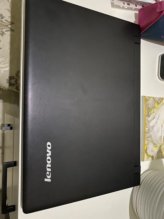 Продаю ноутбук в отличном состояний