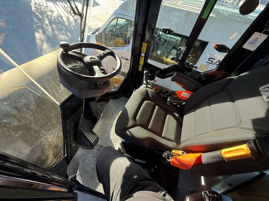 Cilindru compactor Caterpillar CS12GC