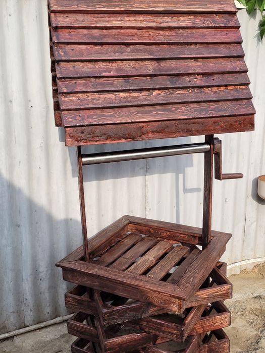 Колодец декоративный для сада