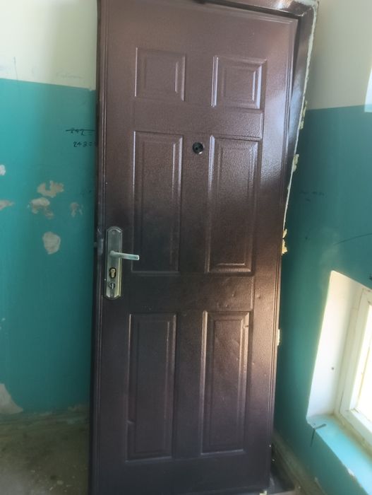 Железная дверь б/у