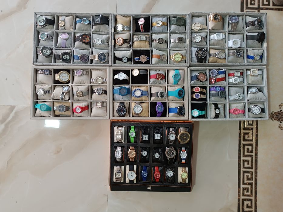 Lot 94 ceasuri diverse modele