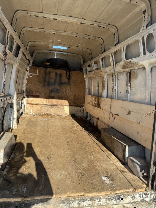 Ford Tranzit în 2.4