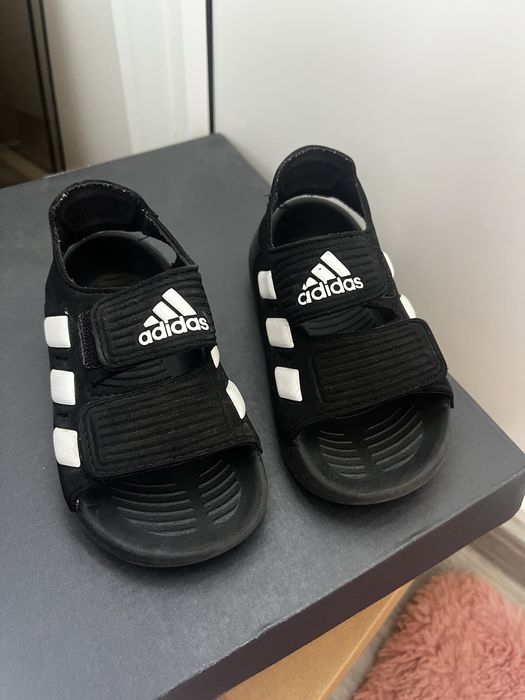 Vand incaltaminte  copii nr 22, 23