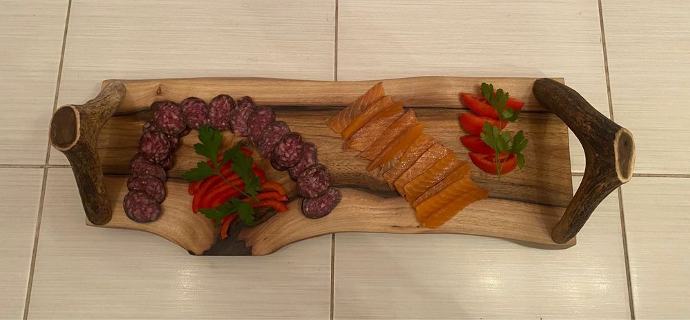 Орехова дъска за мезета