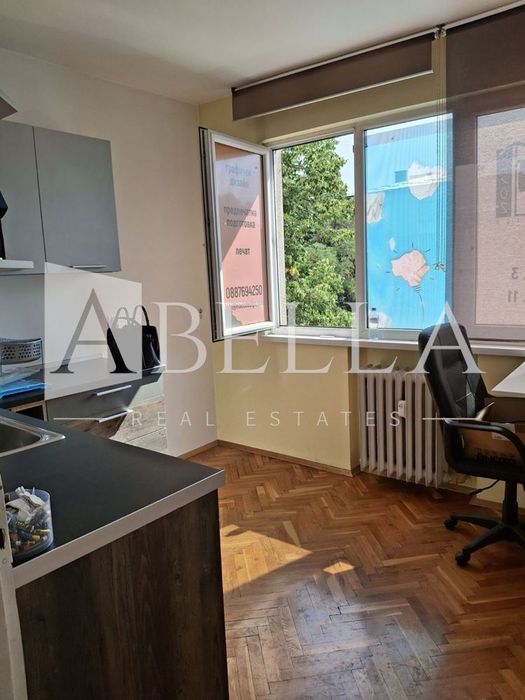 Дава се под наем Тристаен апартамент в София, Докторски паметник - 108 кв.м за 680 € - Снимка #4