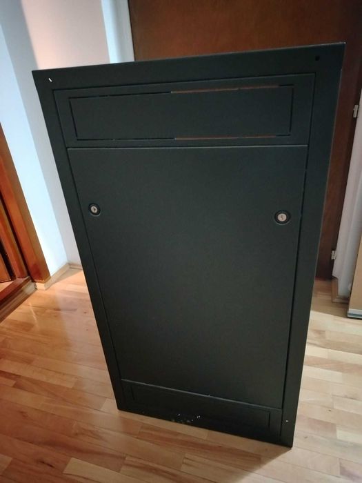 Rack server 19" BKT Elektronik 22U, cabinet complet cu chei, nefolosit