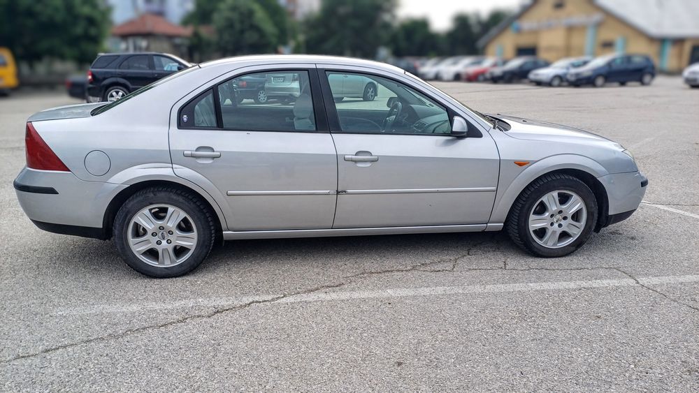 Ford Mondeo Chiya	2.0 16V TDCi  115 к.с.- дизел 12.2001г.