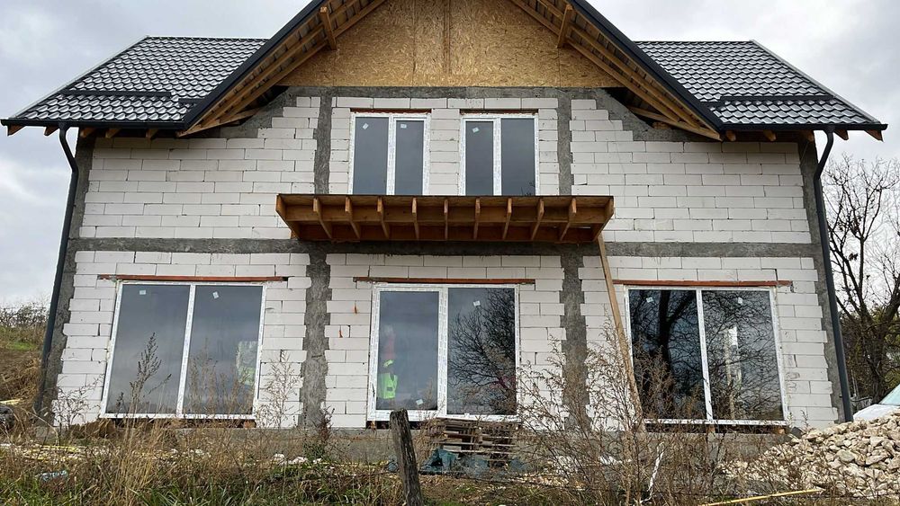 casa de vanzare la rosu in comuna boteni arges