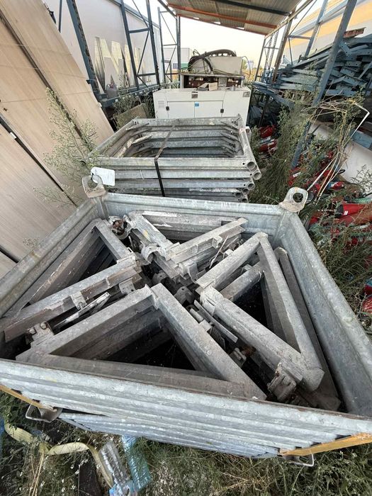 Ново поцинковано рамково скеле 1000кв. Пълен комплект.