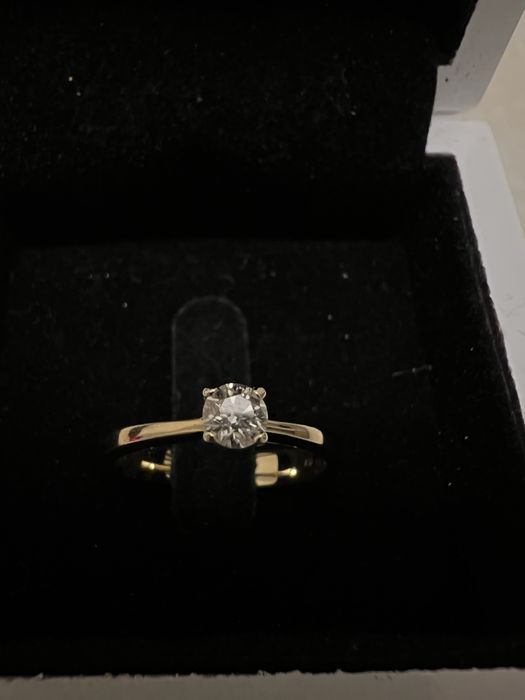 Годежен пръстен с Диамант и Бяло злато 18k