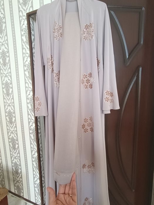 Енги кийилмаган АБАЯ