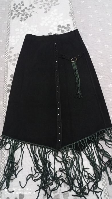 Юбка зимняя в идеальном состоянии размер 48-50 примерно