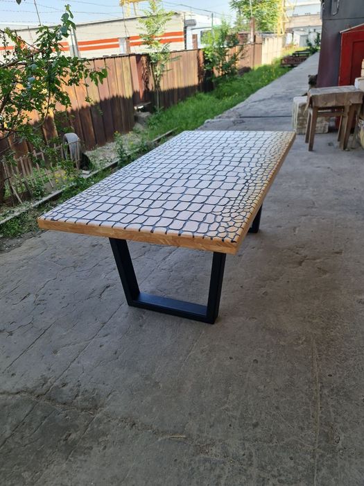 Продаются столы в стиле  лофт вьетнамский каучук массив
Размер 120* 60