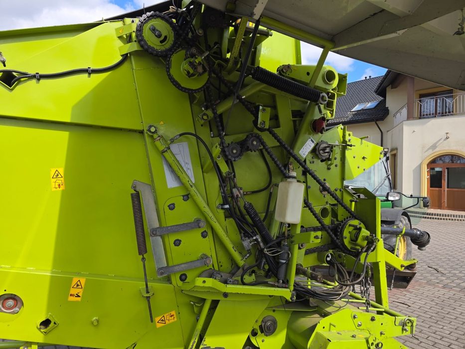 Пресс подборщик Claas Variant 280 ( ременный)