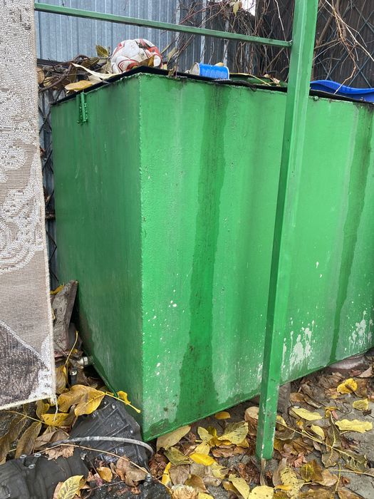 Емкость для воды или